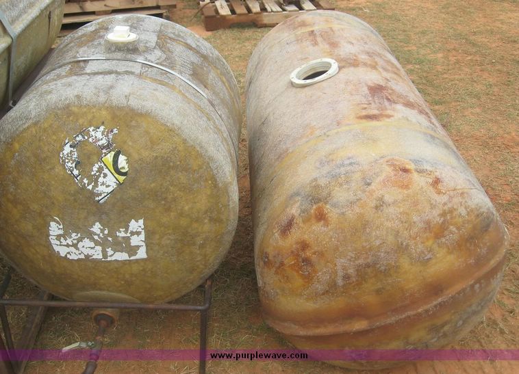 image for item 8768 (6) assorted tanks