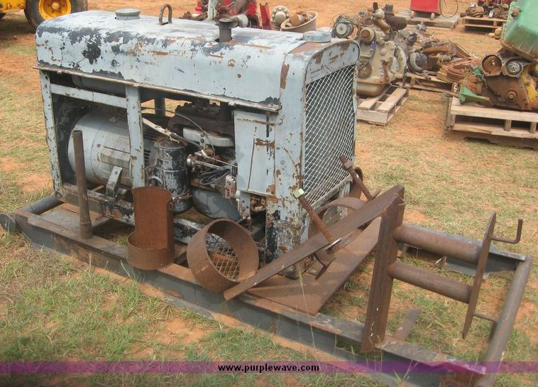 image for item 8769 Lincoln SA200 arc welder