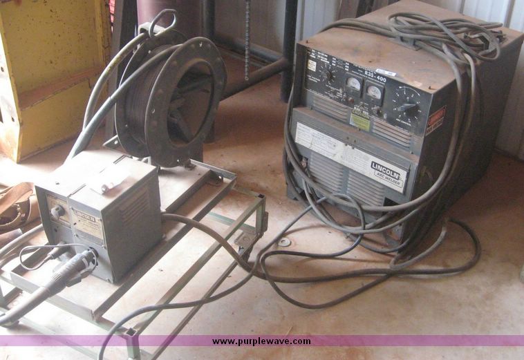 image for item 8770 Lincoln R35-40C welder with wire feed