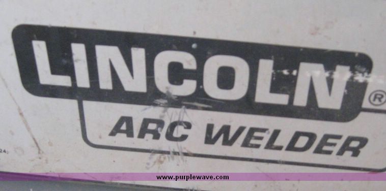image for item 8770 Lincoln R35-40C welder with wire feed