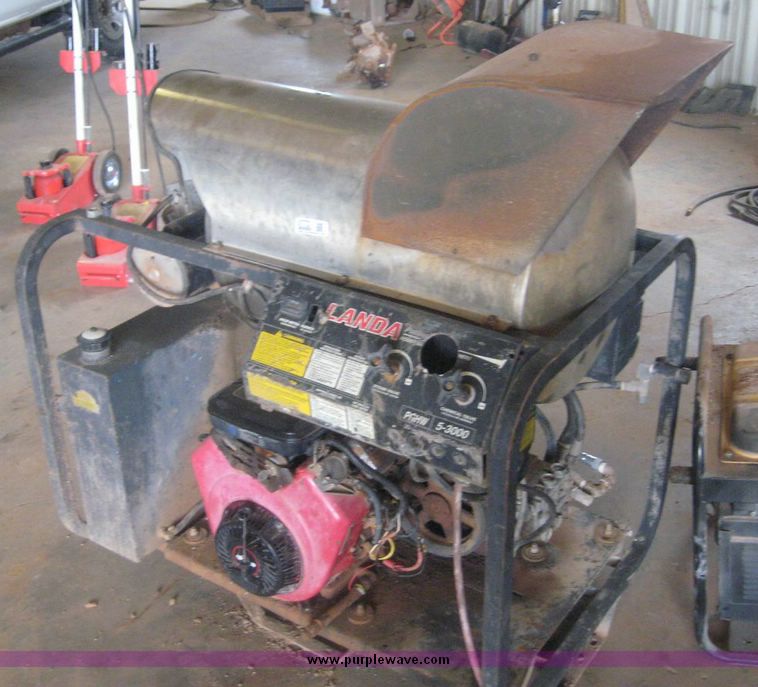 image for item 8772 Landa 5-3000 hot water pressure washer