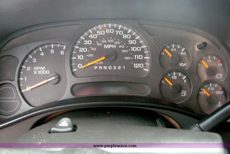 image for item 8776 2006 Chevrolet K1500 Silverado crew cab pickup