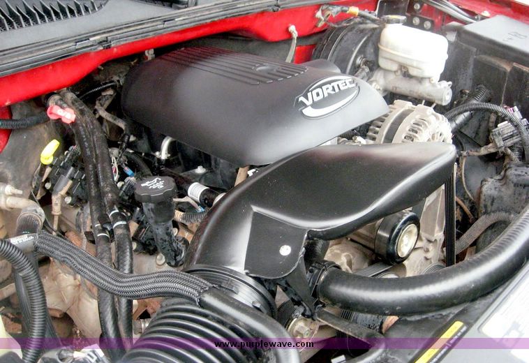 image for item 8776 2006 Chevrolet K1500 Silverado crew cab pickup