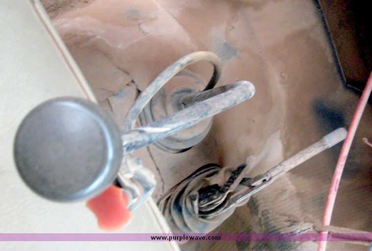 image for item 8777 1974 International Loadstar 1600 single axle semi truck