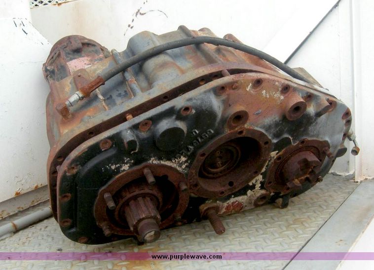 image for item 8778 1980 Ford F700 truck with auger bin