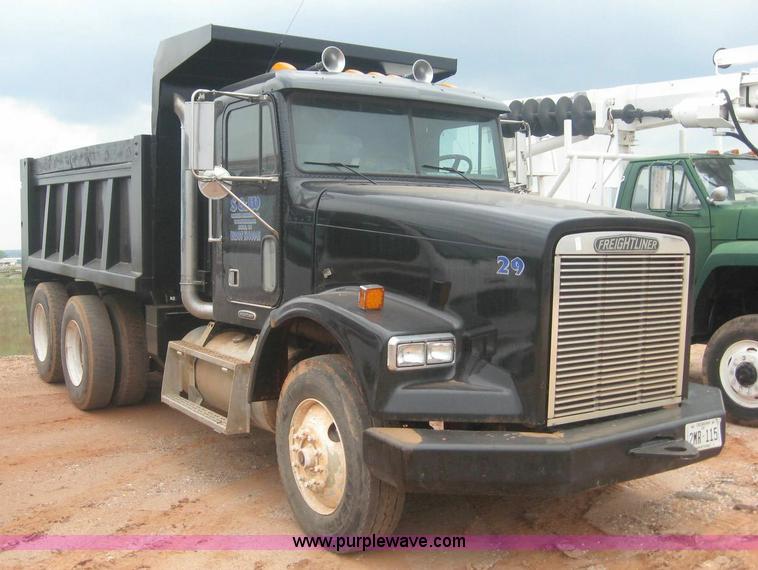 image for item 8779 1991 Freightliner