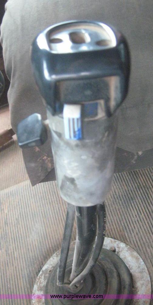 image for item 8779 1991 Freightliner