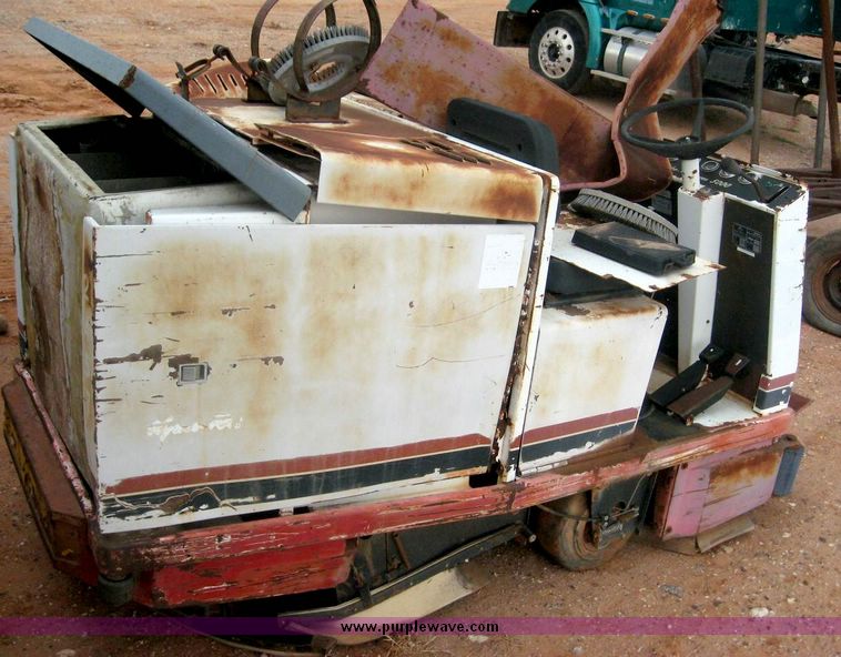 image for item 8961 Advanced machine Co. power sweeper