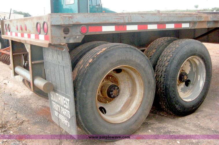 image for item 8964 1980 Hobbs 42' flat bed trailer