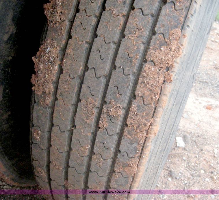 image for item 8964 1980 Hobbs 42' flat bed trailer