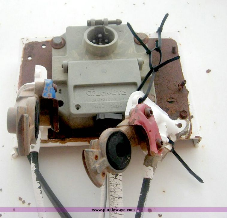 image for item 8965 1991 FWF water tank