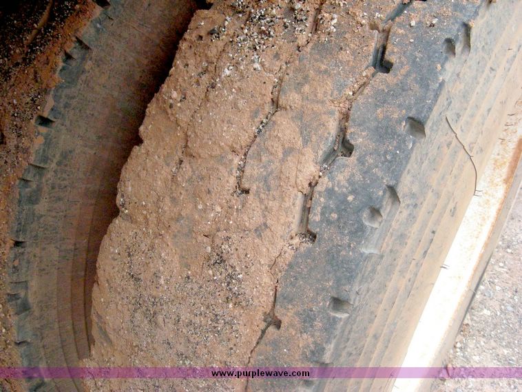 image for item 8966 1980 Tiger Tank water trailer