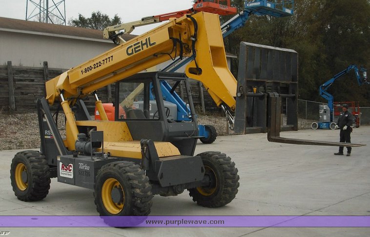 image for item 9999 2004 Gehl RS5 telehandler