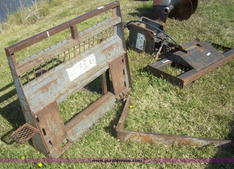 image for item 7630 Skid steer pallet fork attachment