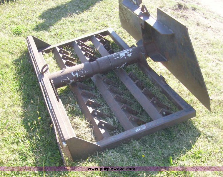 image for item 7641 Gradertek GT100 71" leveler