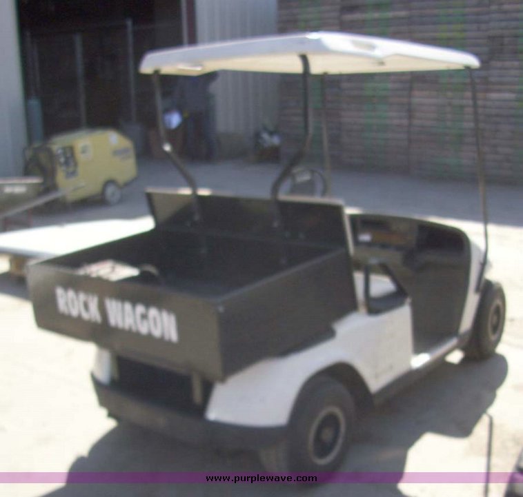 image for item 7660 EZ-Go electric golf cart