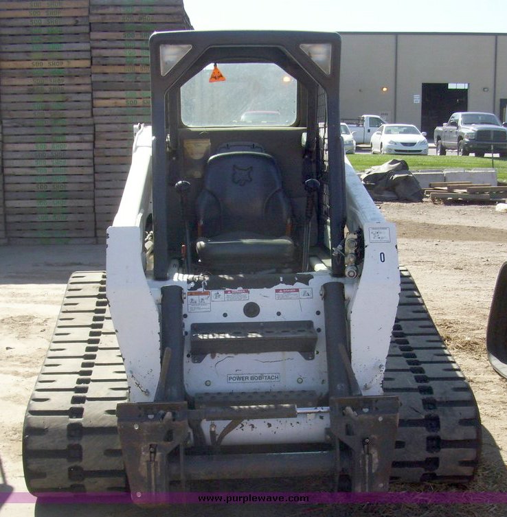 image for item 7661 2005 Bobcat T-250 skid steer