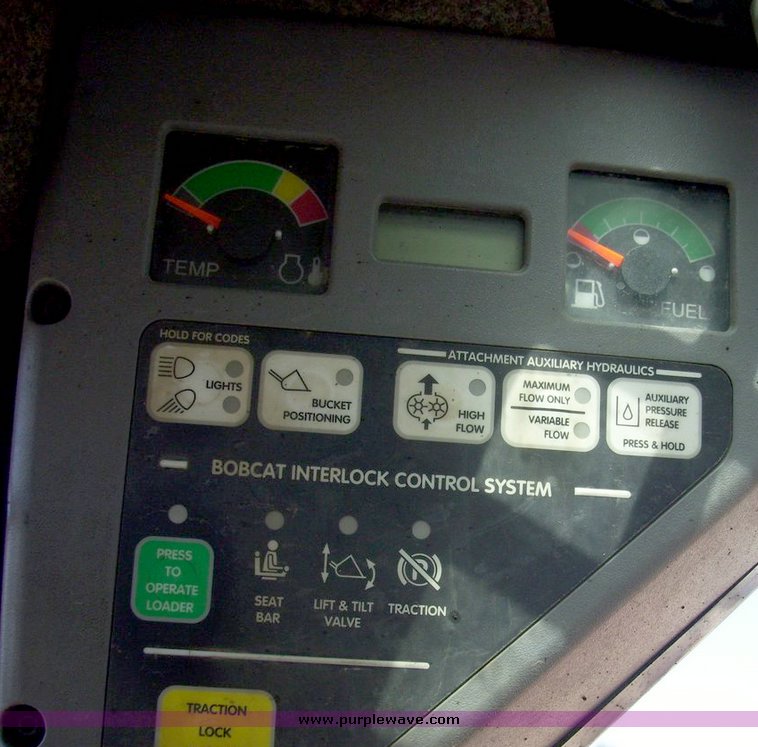 image for item 7661 2005 Bobcat T-250 skid steer