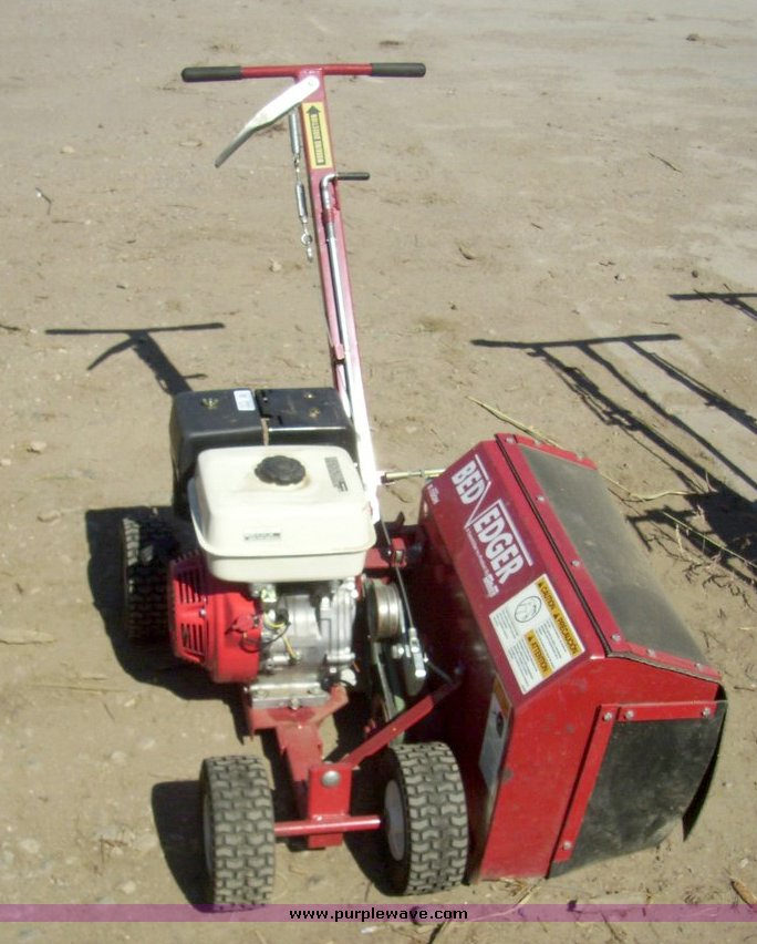 Bed edger F780H edger in Wichita, KS Item 7675 sold Purple Wave