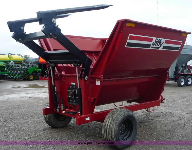 image for item 2062 2006 Jiffy 920 bale processor