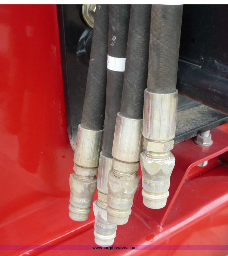 image for item 2062 2006 Jiffy 920 bale processor