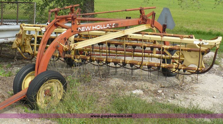 image for item 3735 New Holland 258 Basket rake