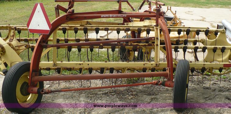 image for item 3735 New Holland 258 Basket rake