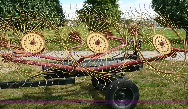 image for item 3739 Kelderman 10 wheel rake