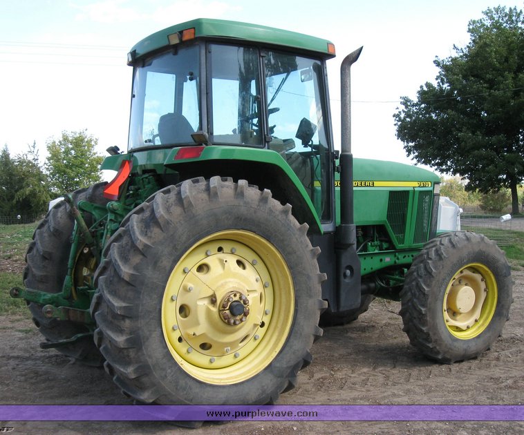 image for item 8928 1998 John Deere 7610 MFWD tractor