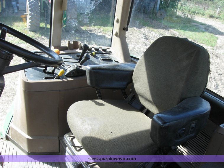 image for item 8928 1998 John Deere 7610 MFWD tractor