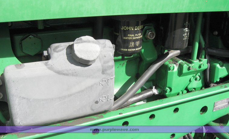 image for item 8928 1998 John Deere 7610 MFWD tractor