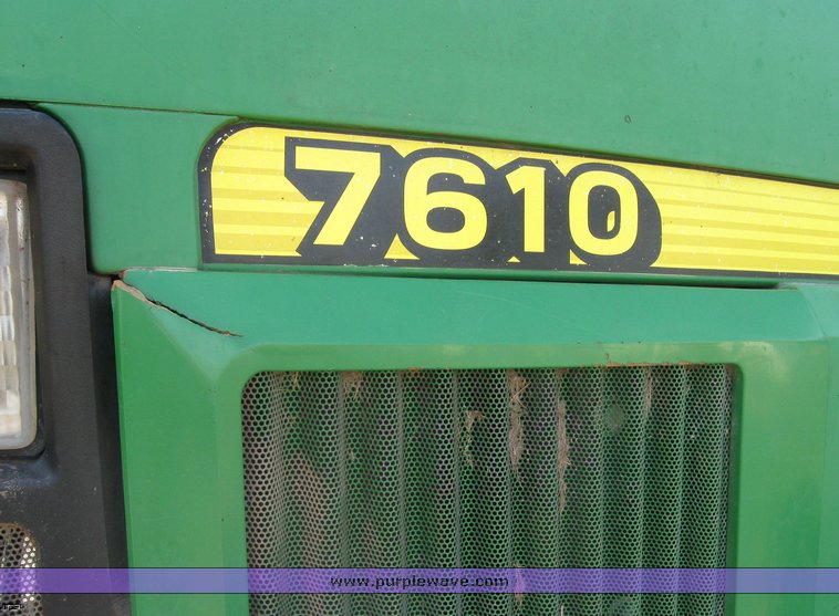 image for item 8928 1998 John Deere 7610 MFWD tractor