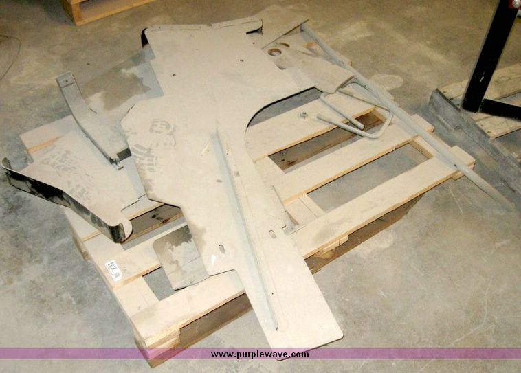 image for item 8942 Fuel tank guard for New Holland TS series tractor