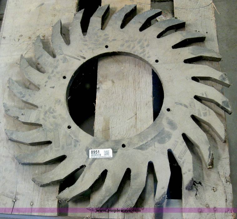 image for item 8951 Crop saver wheel