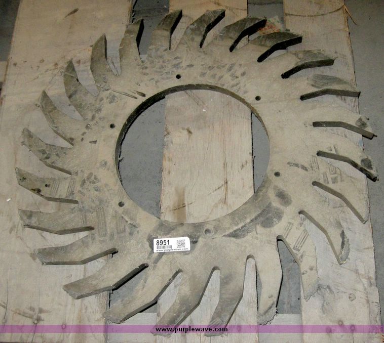 image for item 8951 Crop saver wheel