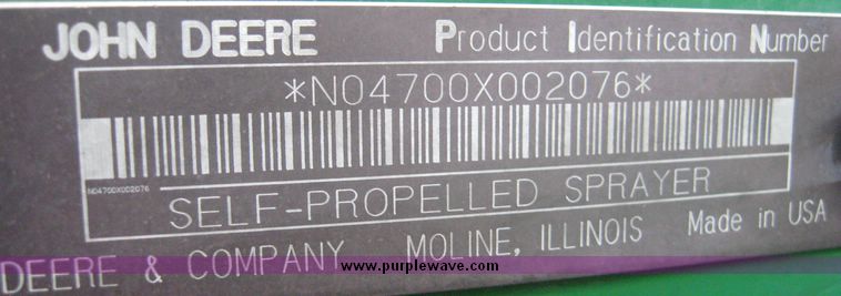 image for item 8974 1998 John Deere 4700 self propelled sprayer