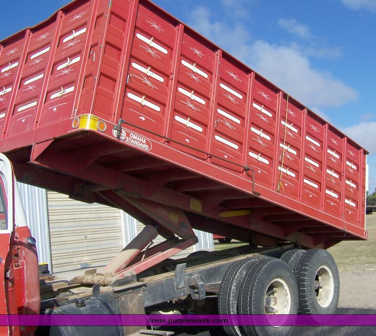 image for item 9000 1968 Chevrolet C-60 truck tandem axle truck