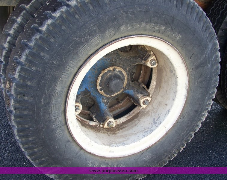 image for item 9000 1968 Chevrolet C-60 truck tandem axle truck