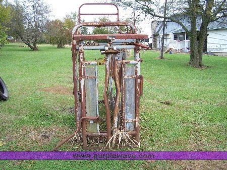 image for item 9505 Filson squeeze chute