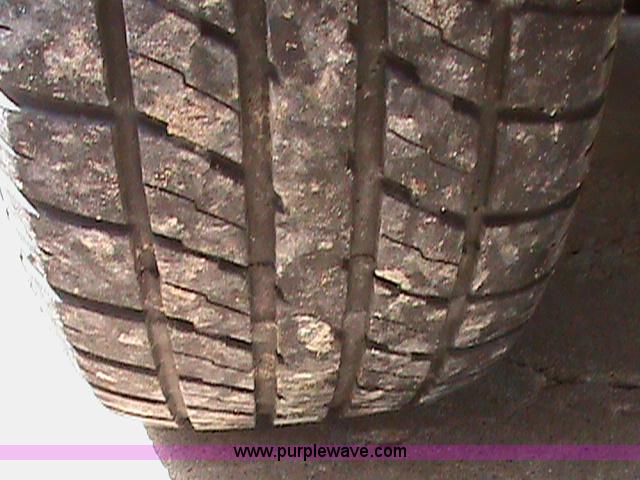 image for item 1500 1997 Mazda 626 LX