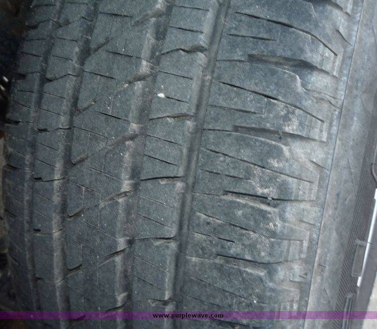 image for item 2064 2005 Dodge Dakota Quad Cab SLT pickup truck