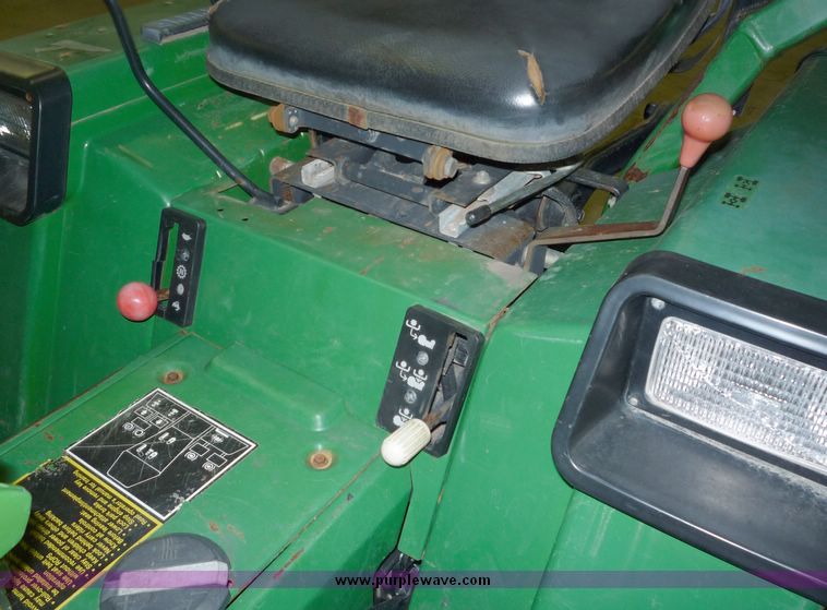 image for item 2232 1995 John Deere 855 utility tractor