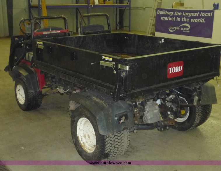 image for item 2233 Toro Workman 3200 utility vehicle