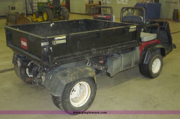 image for item 2233 Toro Workman 3200 utility vehicle