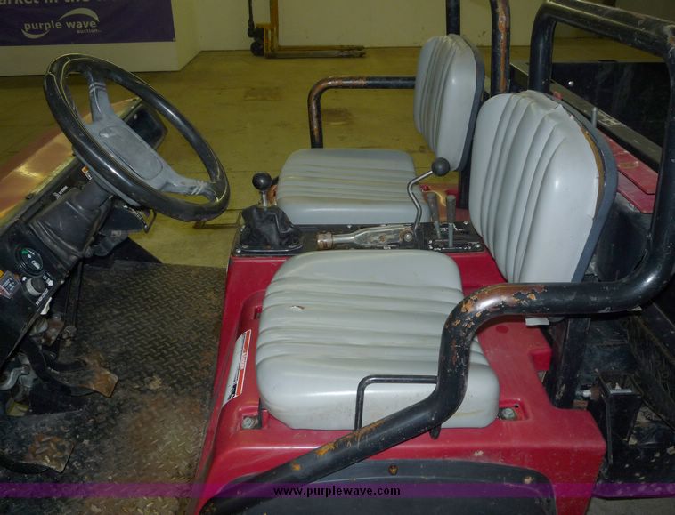 image for item 2233 Toro Workman 3200 utility vehicle