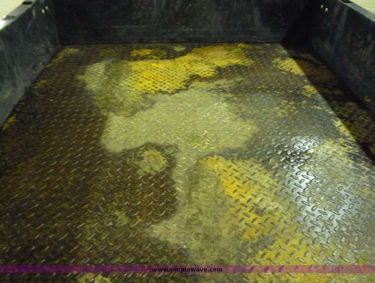 image for item 2233 Toro Workman 3200 utility vehicle