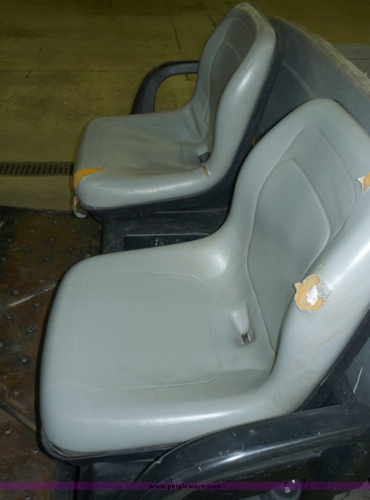 image for item 2234 Toro Workman 2100 utility vehicle