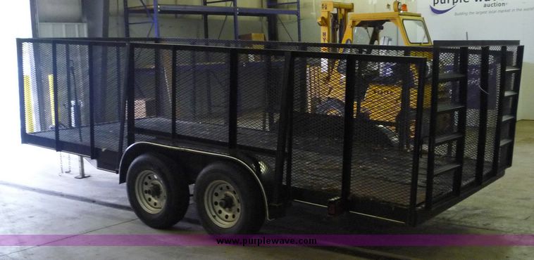 image for item 2237 2007 Heartland utility trailer