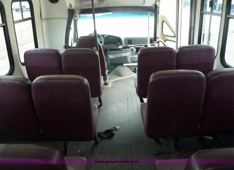 image for item 3598 1992 Ford E350 20 passenger bus