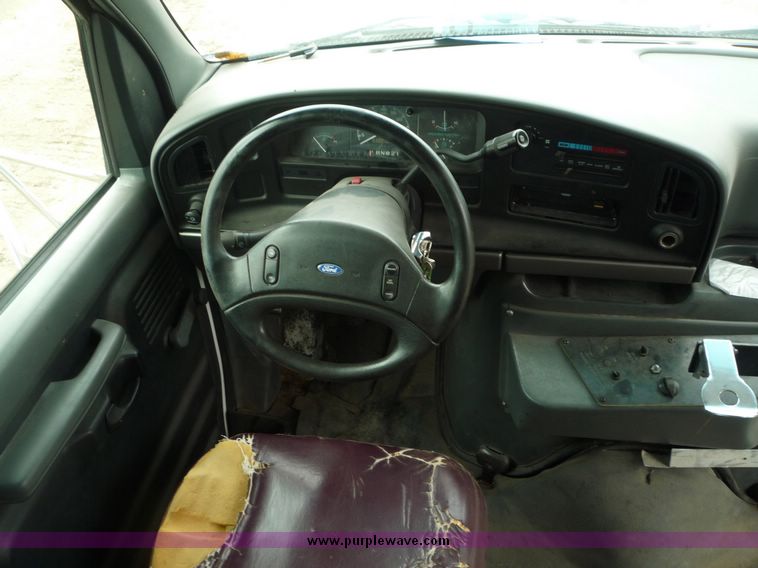 image for item 3598 1992 Ford E350 20 passenger bus